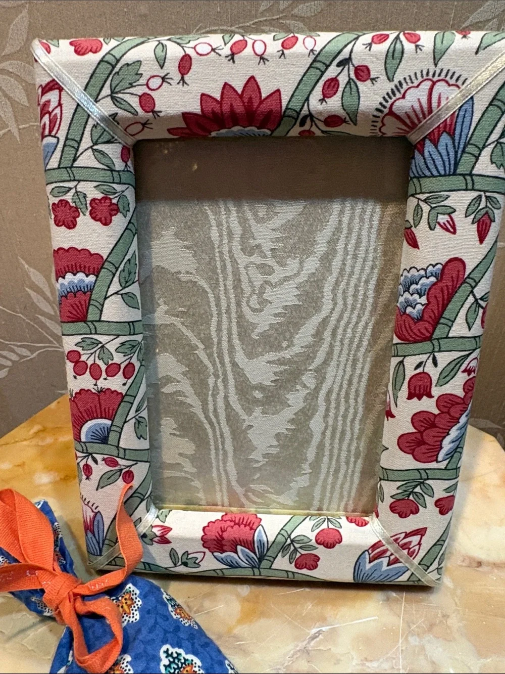 Pierre Duex 🆕 Fabric Photo Frame with Blue Sachet